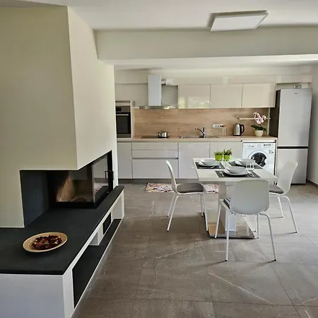 Apartmaji Rdeca Kapica Country house Ljubljana
