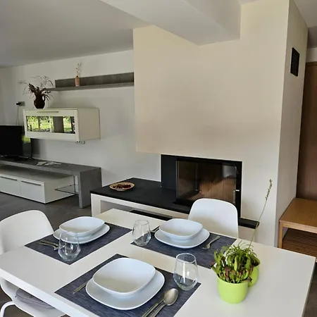 Seoska kuća Red Riding Hood Ljubljana