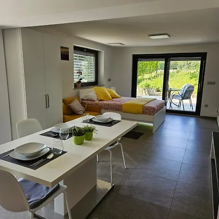 Apartmaji Rdeca Kapica Ljubljana